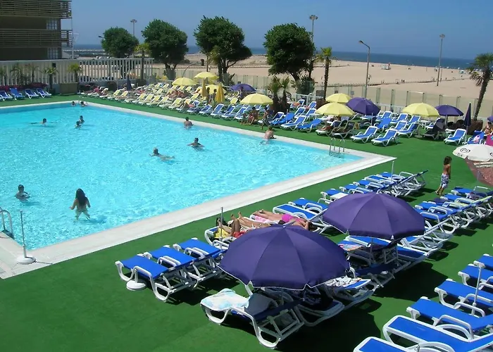 Brasil Avenue By Rent4all * Figueira da Foz