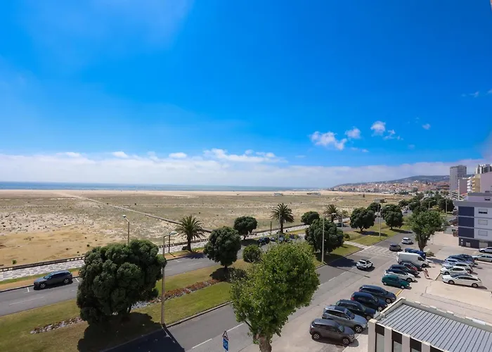 Brasil Avenue By Rent4all Figueira da Foz